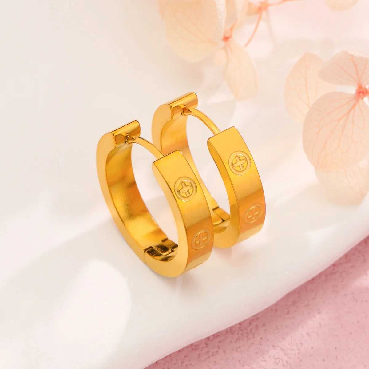 1pair2pcs Fashionable Gold Color Cross Stainless Steel Earrings Classic Womens Earrings And Jewelry C251103