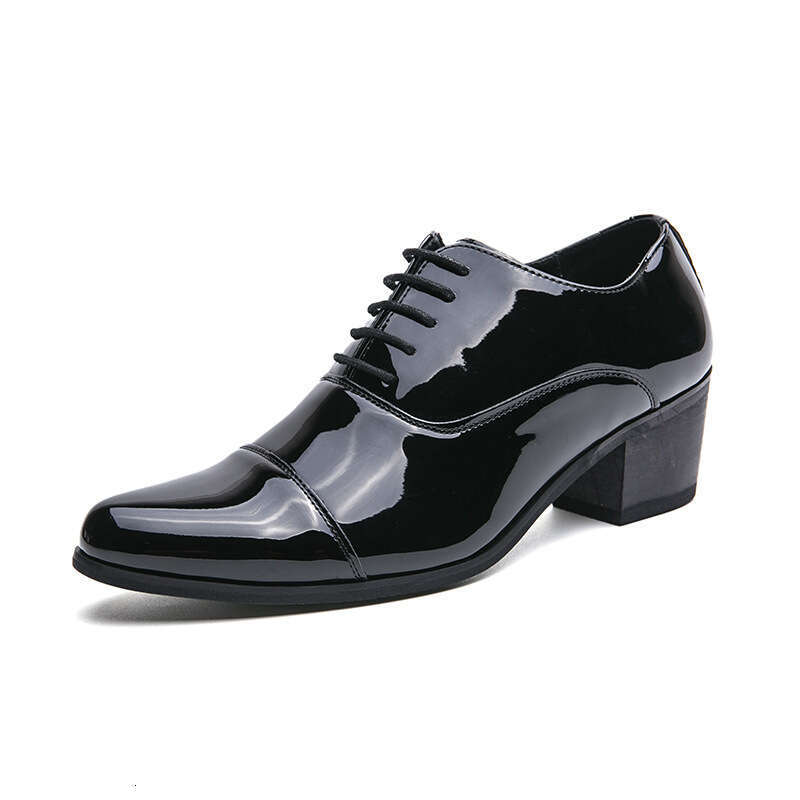 Large pointed high heels men's British style hairstylist, glossy leather shoes, casual business dress shoes