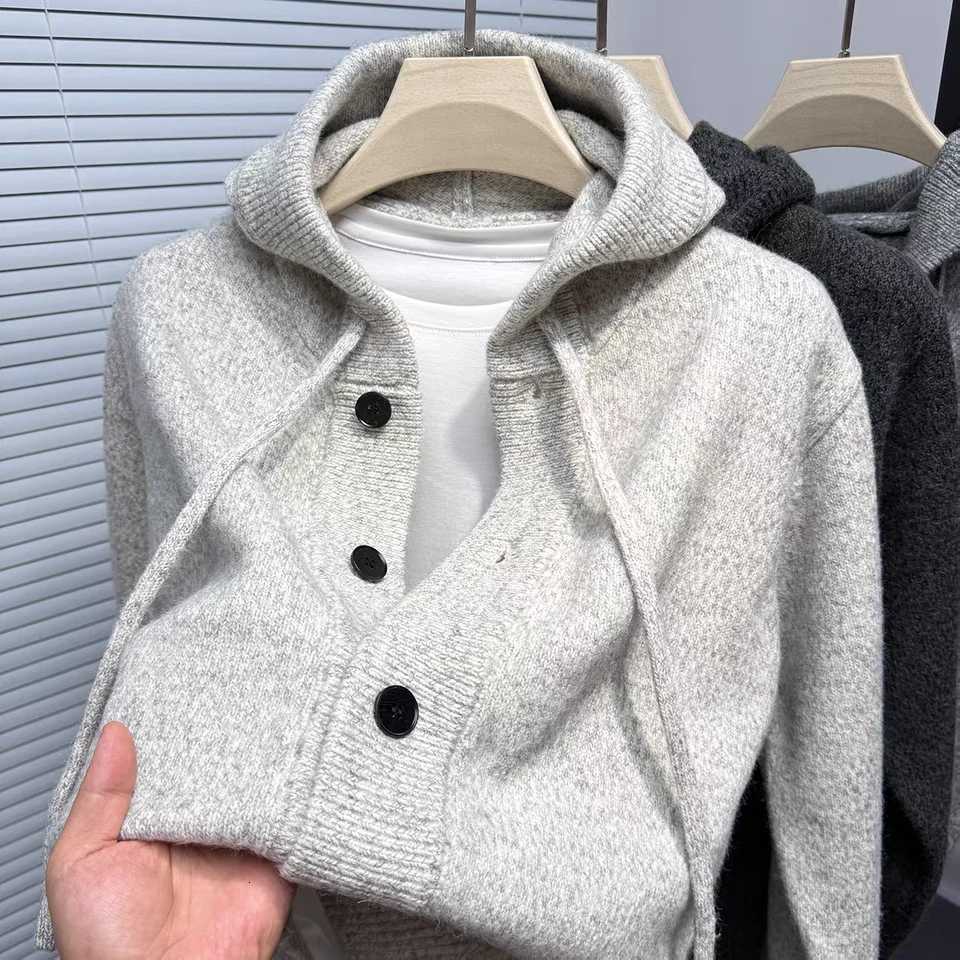 Fashion luxury hooded knitted cardigan Korean style youth trend soft comfort autumn new solid color casual high-quality men coatT251103