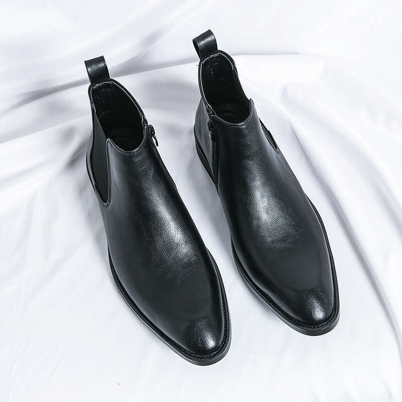 2024 shoes in plus size, new leather fashionable men's casual shoes, trendy Martin boots, high