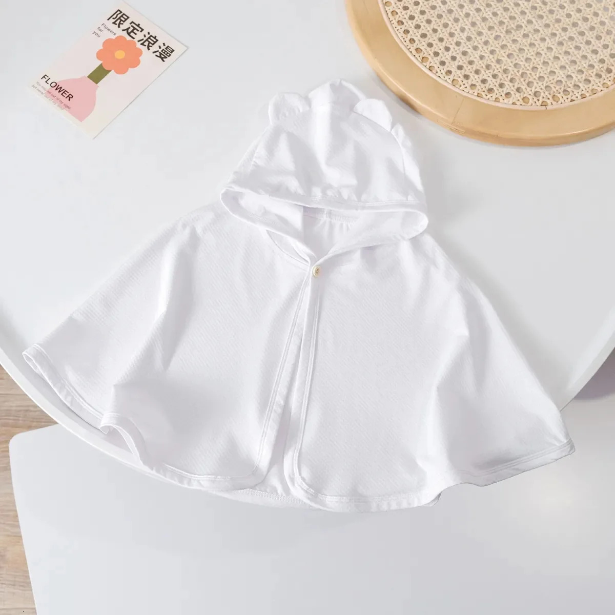 Ultra thin long sleeved jacket with hood suitable for air conditioning baby solid 250325z