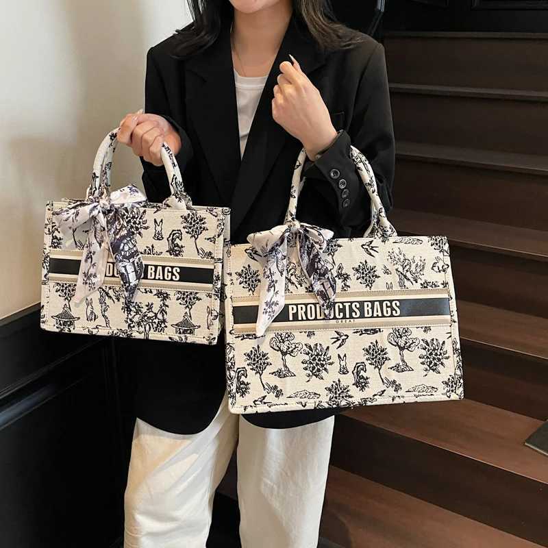 Jacquard Embroidery Luxury Designer Handbag Bags for Women 2025 Brand Shopper Bag Beach Shoulder Bag with short handlesC250403