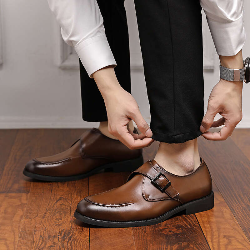 2024 Men's Large Size Spring New Fashion British Style Casual Leather Shoes Trend Four Seasons