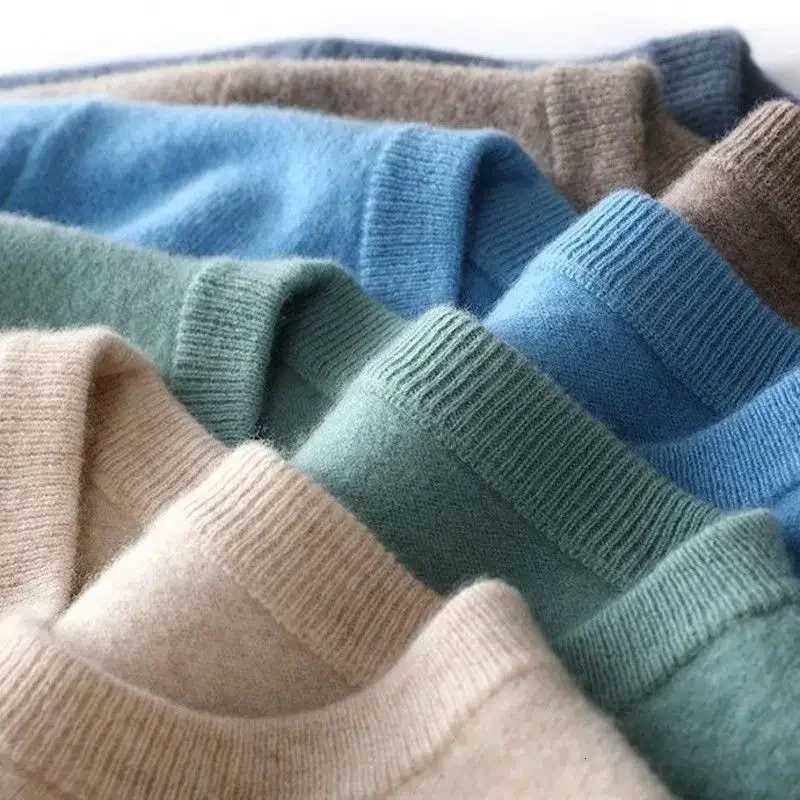 Super Soft Woolen Sweater Mens Loose Round Neck Sweater Solid Color Simple Warm Knitted Shirt Business Casual UnderlayT251103