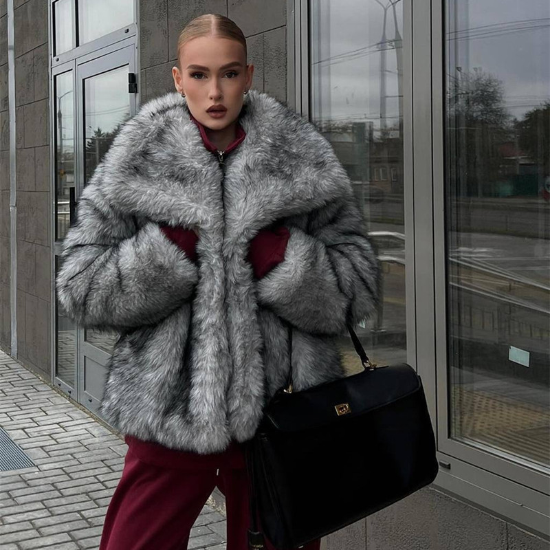 Winter Jacket Women Luxury Natural Fur Coat Real Fox Fur Coat Warm Luxury Crop Jacket Big Collar F337