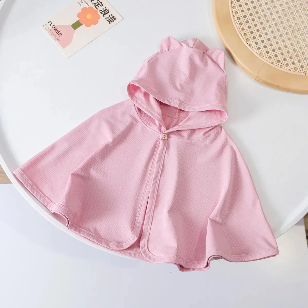 Ultra thin long sleeved jacket with hood suitable for air conditioning baby solid 250325z