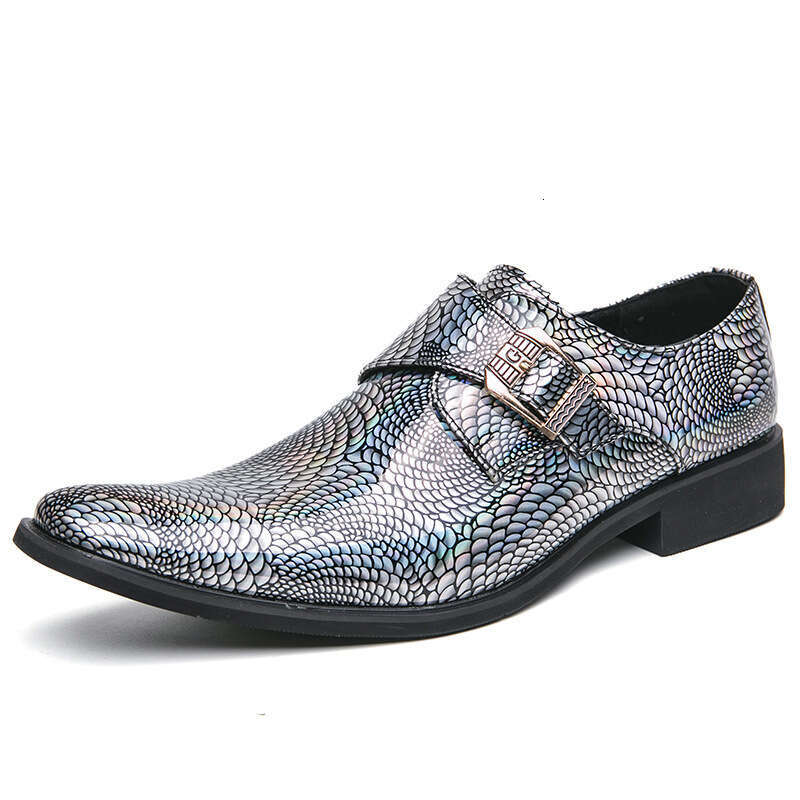 Men's in large size, new fashionable pointed casual shoes, trendy Chelsea men's leather shoes