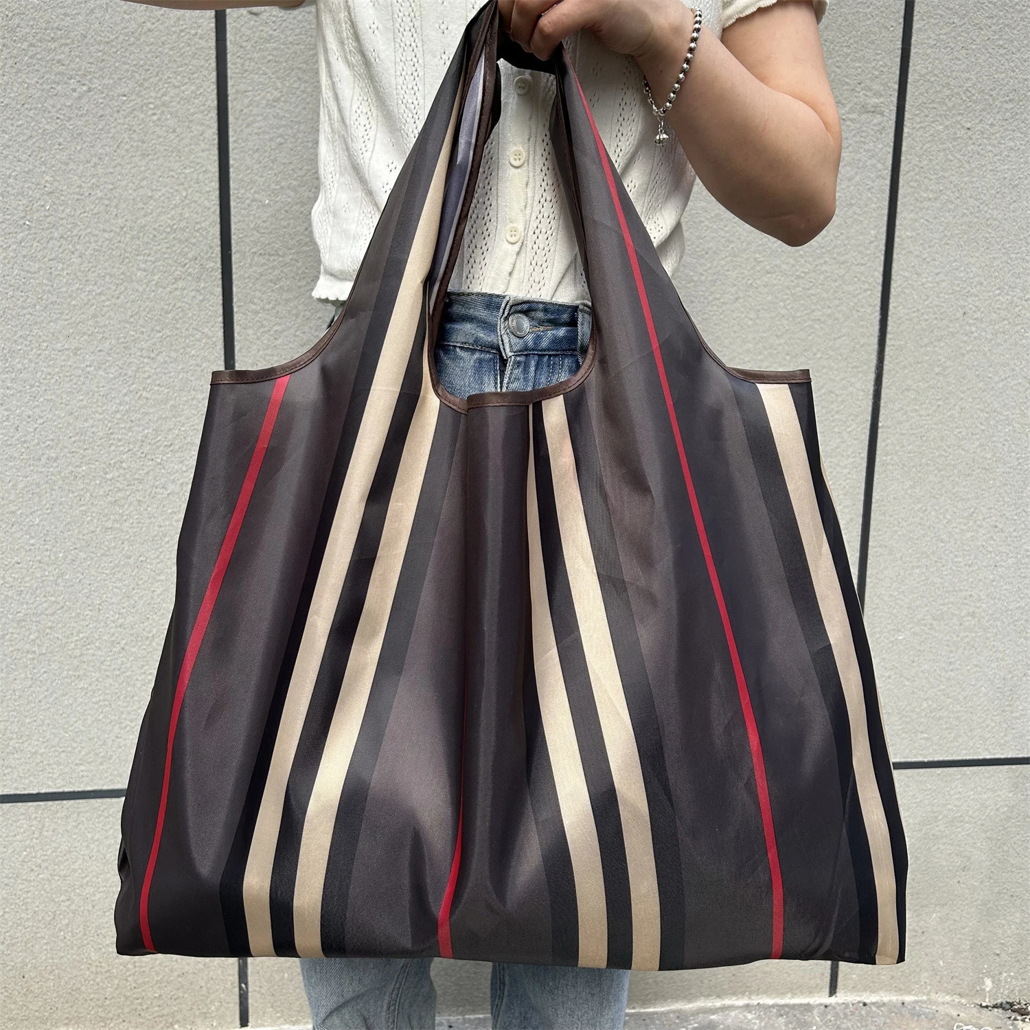 Large sized thick nylon tote bag environmentally friendly and reusable polyester portable shoulder bag womens handbag foldable shopping bag 250402