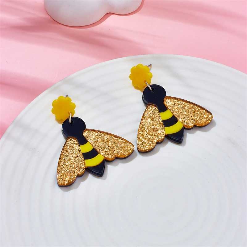 YAOLOGE Acrylic Cartoon Cute Dazzling Bees Drop Earrings For Women New Fashion Girls Handmade Ear Jewelry Holiday Gifts C251103