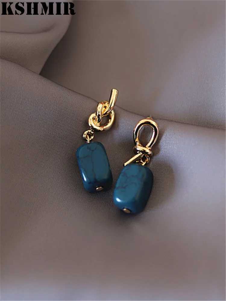 Kshmir2023 new asymmetric metal lake blue stone earrings suitable for womens simple temperature retro jewelry accessories Y250401