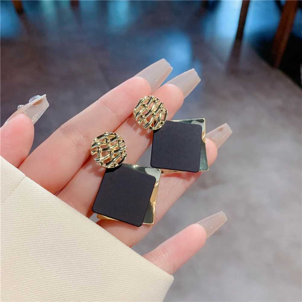Double Color Rhombus Shape Dangle Earrings for Women Hollow Golden Metal Lattice Drop Earrings Geometry Party Punk Jewelry C251103