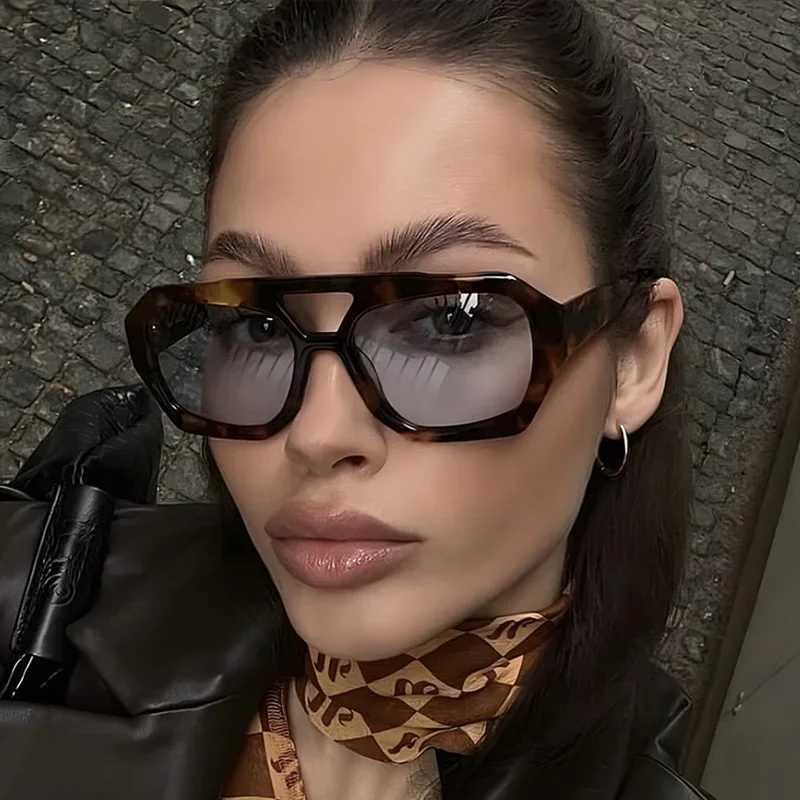 Fashion Sunglasses Luxury Designer Color Lens Womens Sunshade Glasses Retro UV400 Brand SunglassesXJ250402