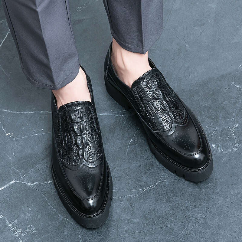 Oversized Spring and Autumn New Fashionable Men's Low cut Thick Sole Leather Trendy Fit Business Dress Shoes