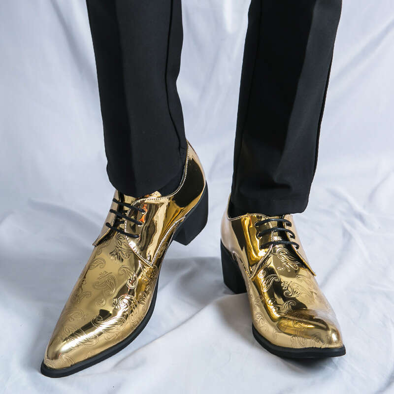 2024 Men's Large Casual Fashion New High Heels Pointed Leather Trendy Hairstylist Shoes