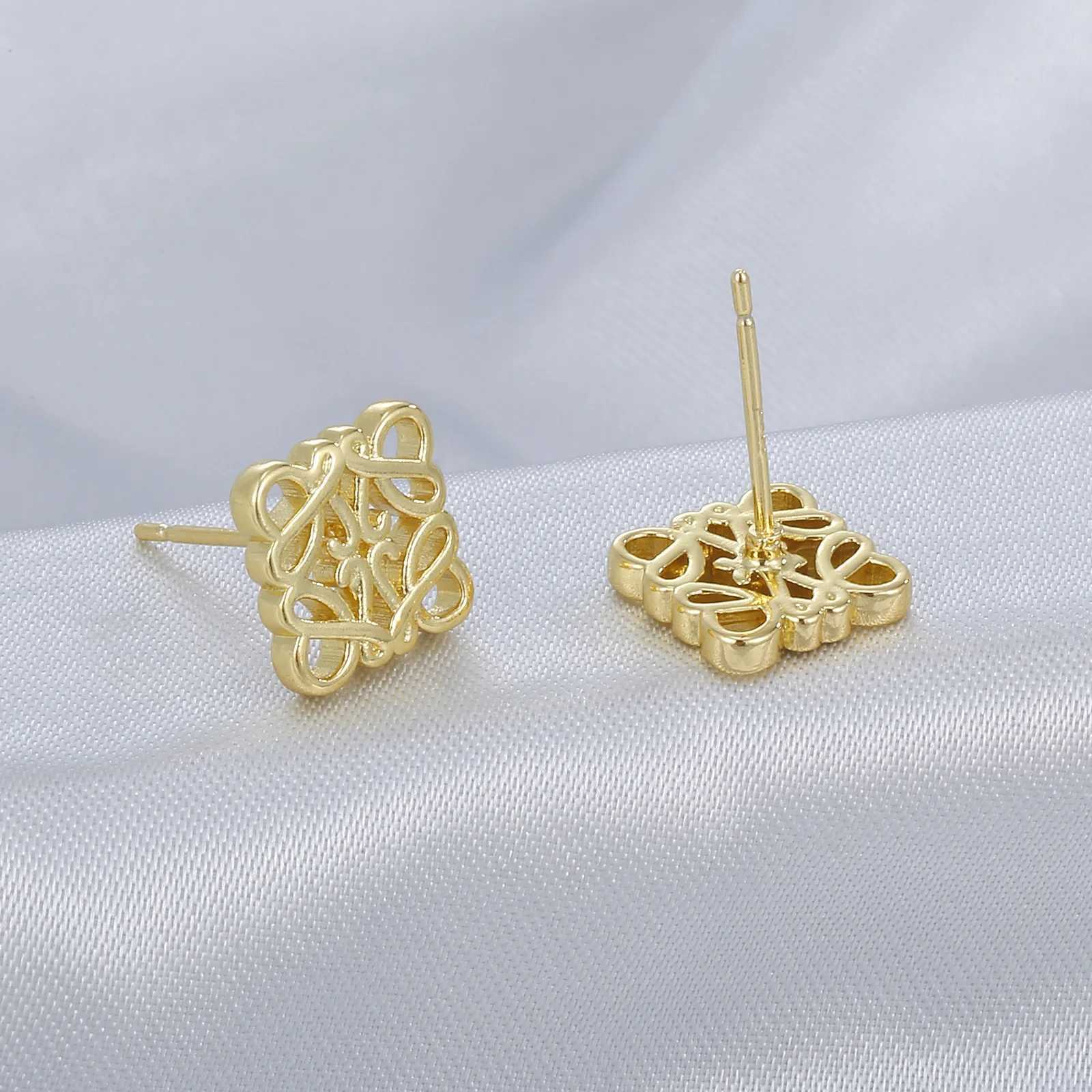 Geometric hollow irregular earrings for women highend earrings new trendy and atmospheric ear accessories C251103