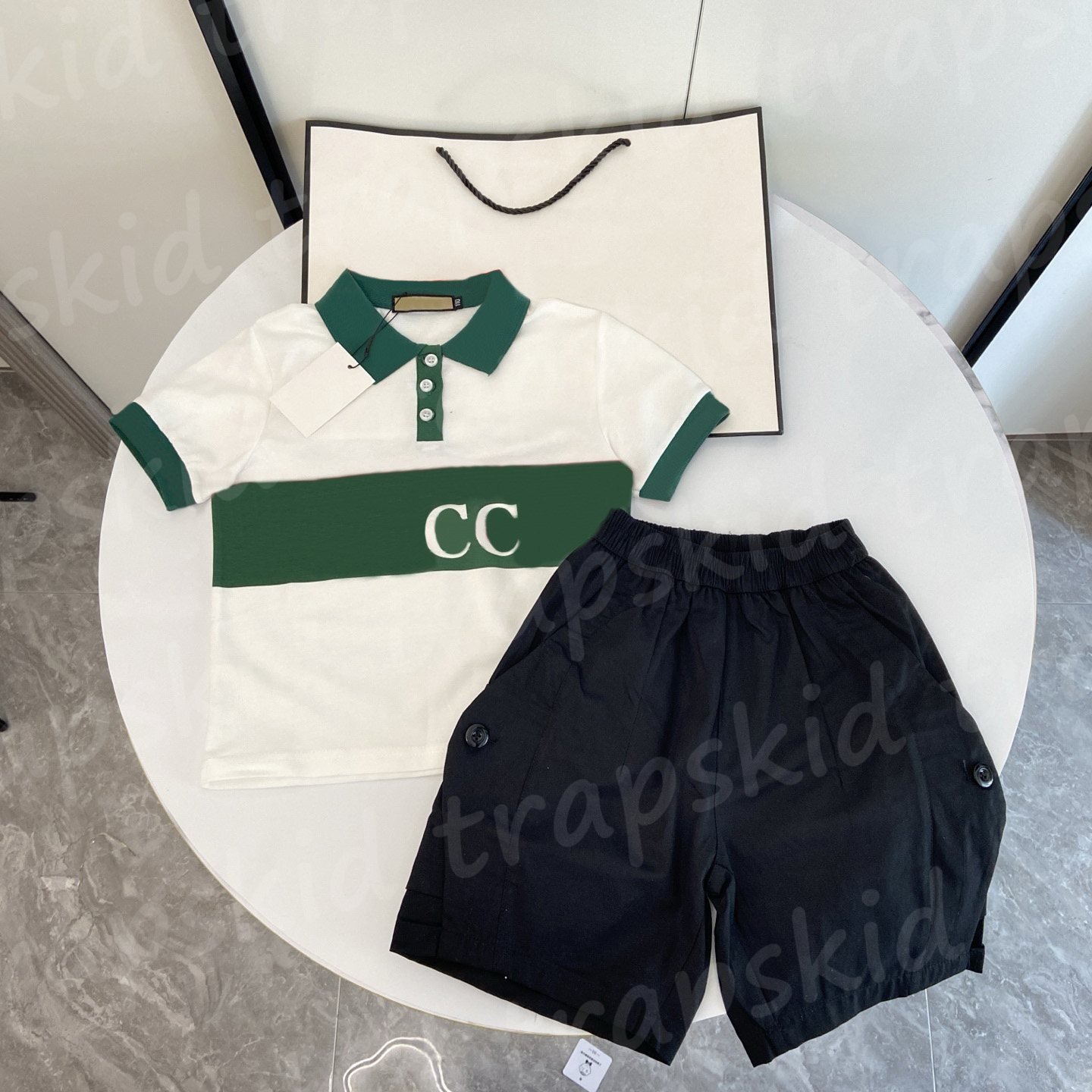 Designer Boys Tshirts Set Summer Short Sleeves Tshirt Pants Children Cotton 2pcs Fashion Letters Breathable Tees Luxury Kids Clothing Set