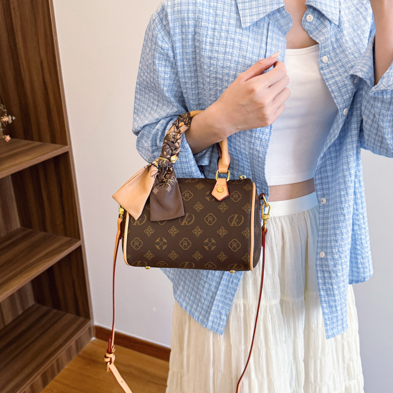 Senior sense Boston bag woman new pillow bag retro fashion handbag with one-shoulder cross-body bag