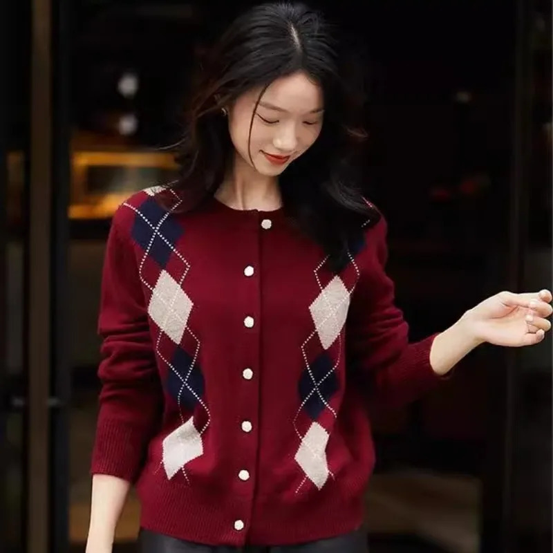 Spring Autumn 100 C… - image