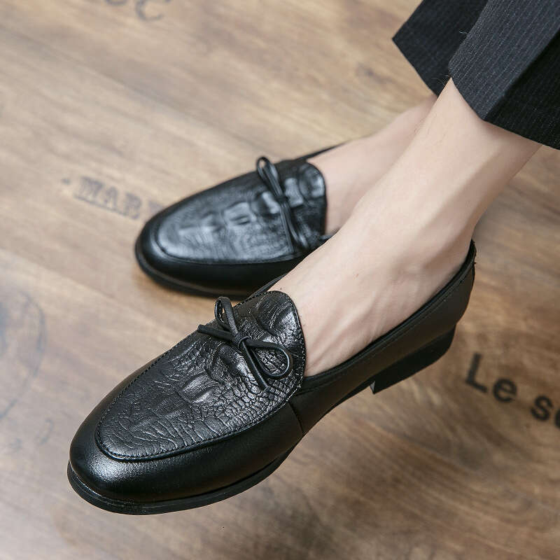 Large size small 2023 spring men's British business formal leather shoes, one foot casual Le Fu Dou shoes