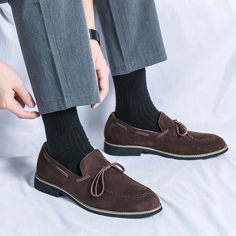 2024 new plus size Le Fu fashionable men's casual shoes, trendy foot covers, suede leather