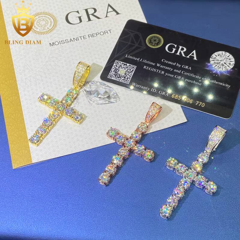 Fashion 925 Silver Charm Pendant HipHop VVS Moissanite Cross Pendant for Men Gift Iced Out Moissanite Pendant with GRA in Stock