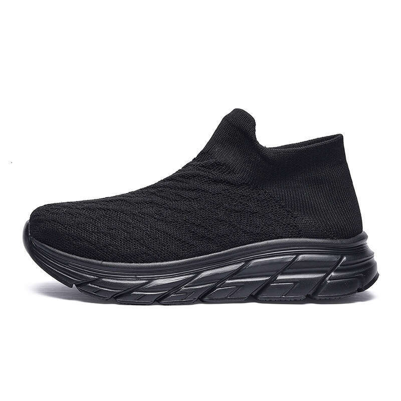 Summer New Large Size 46 Flyknit Breathable Couple Leisure Fashion Sports Set Foot Mesh Shoes