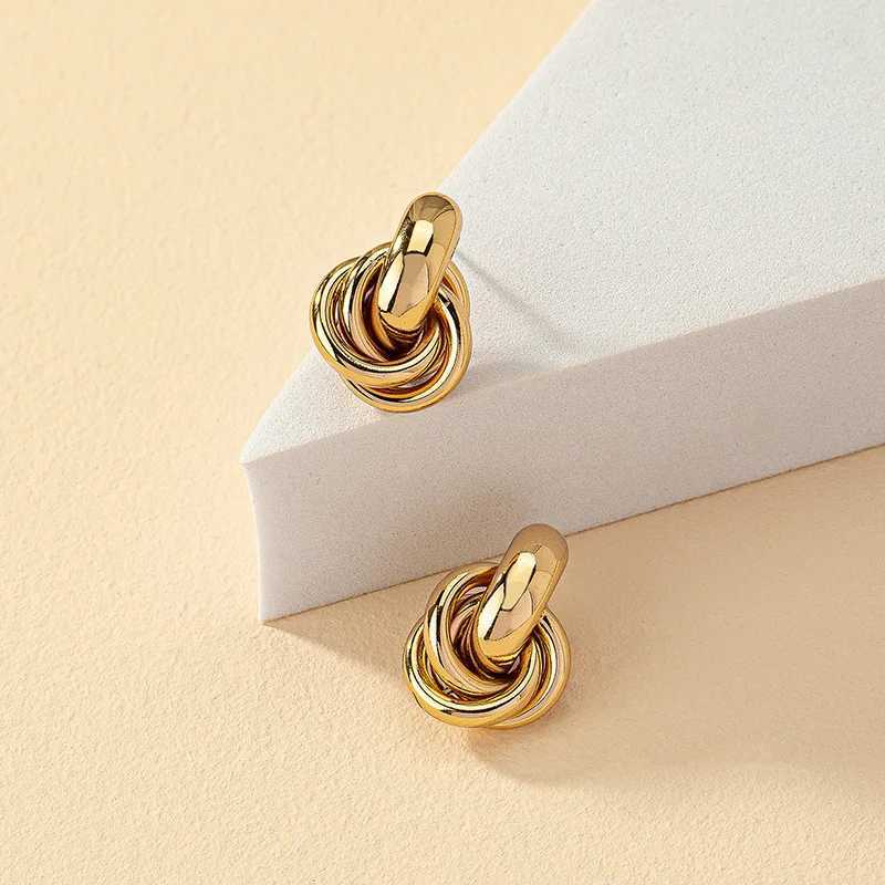 Golden Silver Colored Knot Earrings Suitable for Women Shiny Gold Plated Fashionable Earrings Cute Daily Wear Jewelry Y250401