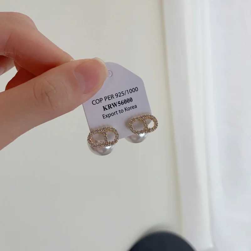 Elegant And Sweet Pearl Earrings Are Suitable For Traveling Parties And Banquets C251103