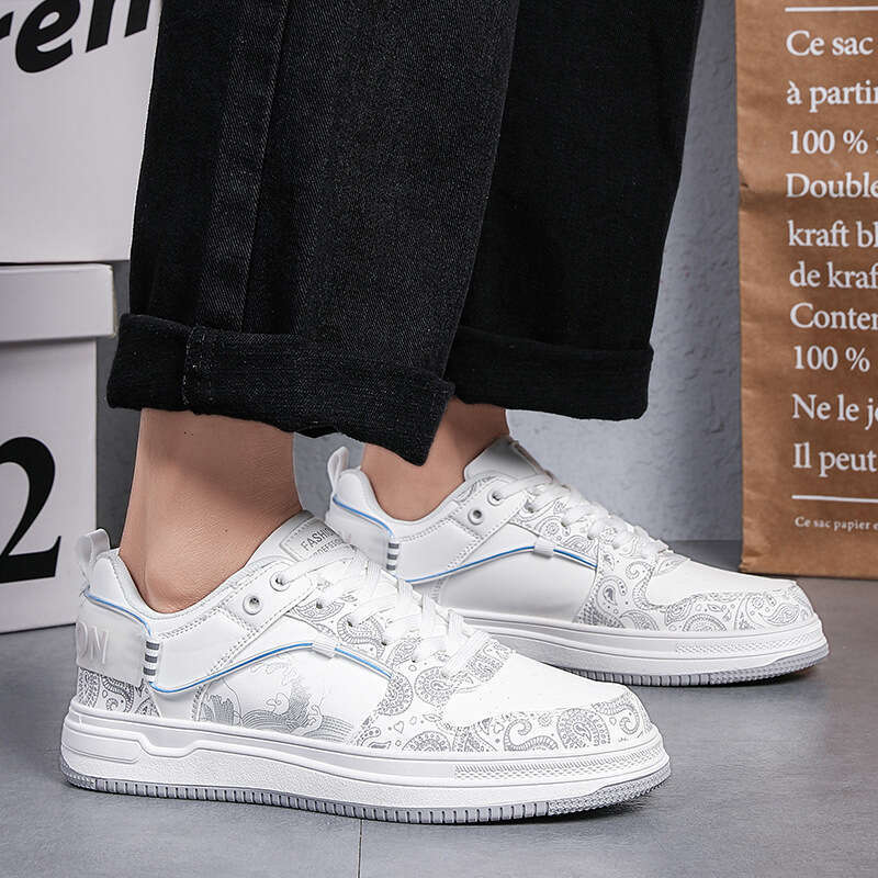 2024 Men's Large Size New Low Top Board Fashion Sports Shoes Korean Edition Trendy Youth