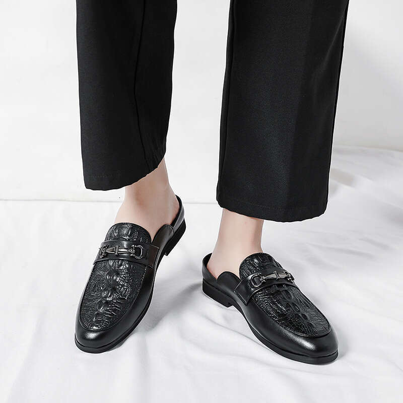 Large men's half slipper leather one foot lazy no heels, bean shoes, Le Fu casual Baotou cool slippers