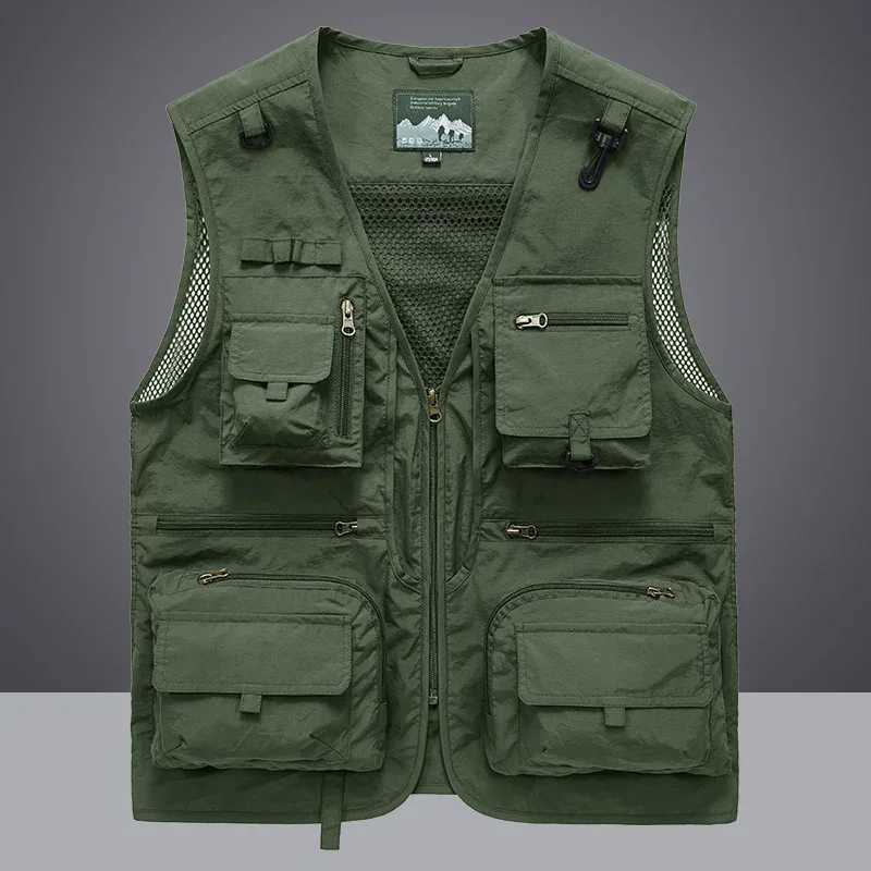 Men Mesh Vest Multi Pocket Quick Dry Sleeveless Jacket Reporter Loose Outdoor Casual Thin Fishing Vests Waistcoat Male X250403
