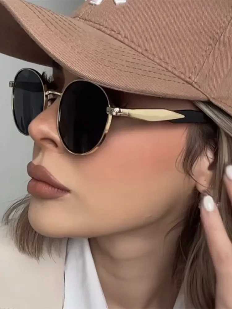Women Sunglasses Retro Sun Glasses Female Brand Designer Vintage Round Metal Trendy Eyewear Male UV400 Suitable for swimming pool sides and outdoor ac