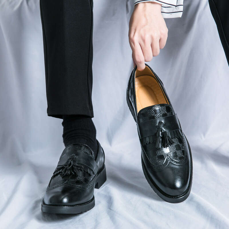 Large size tassel leather for men, 2024 Spring and Autumn new business dress square grid men's shoes, groom's wedding shoes