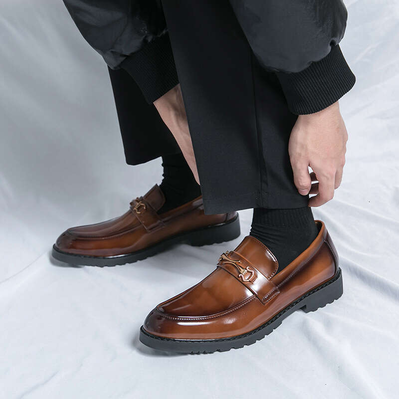 2024 Spring and Autumn New Style One Step Leg Fu Leather Large Business Casual Hairstylist Men's Shoes