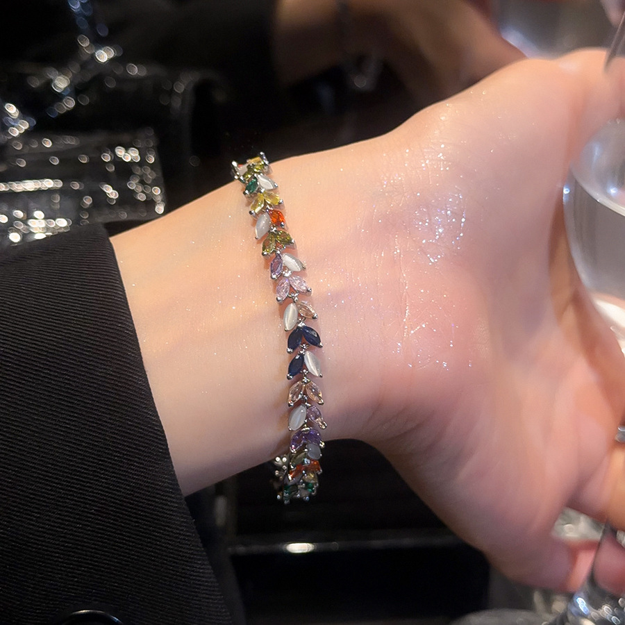 Super Shiny Round Zircon Clasp Light Luxury Palace Style Simple Bracelet Versatile High-end Fashion Jewelry Wholesale - view 7