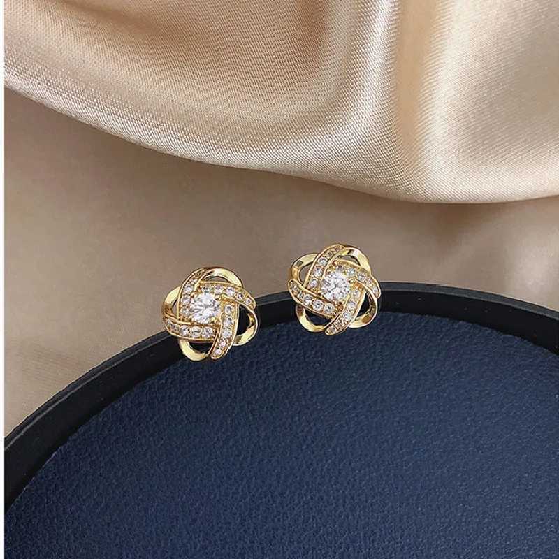 Exquisite Women Girls Cross Crystal Earrings Jewelry Korean Style Fashion Lady Elegant Shiny Boutique Decoration Ear Rings C251103