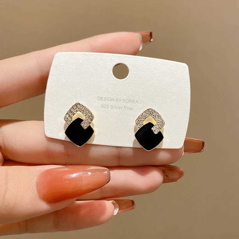 Fashion Double Layer Rhombus Earrings for Women Korean Hollow Geometry Crystal Enamel Oil Stud Earrings Jewelry Gift C251103