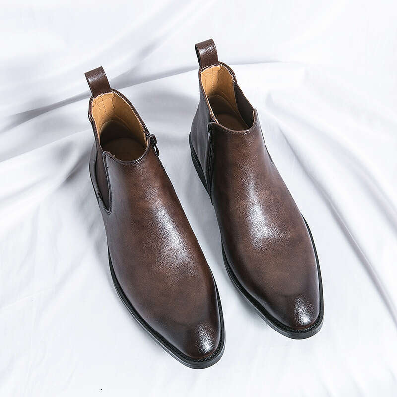 2024 shoes in plus size, new leather fashionable men's casual shoes, trendy Martin boots, high