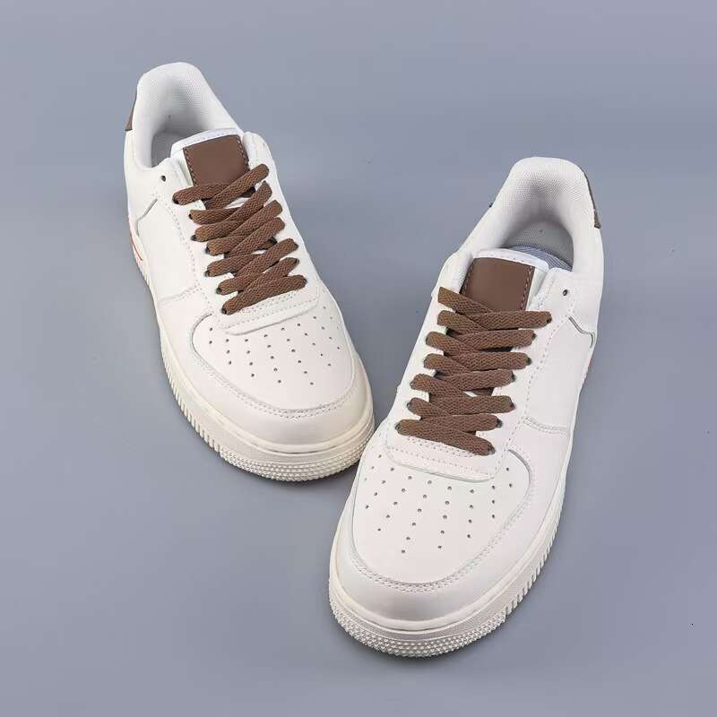Versatile thick sole com fort sneakers