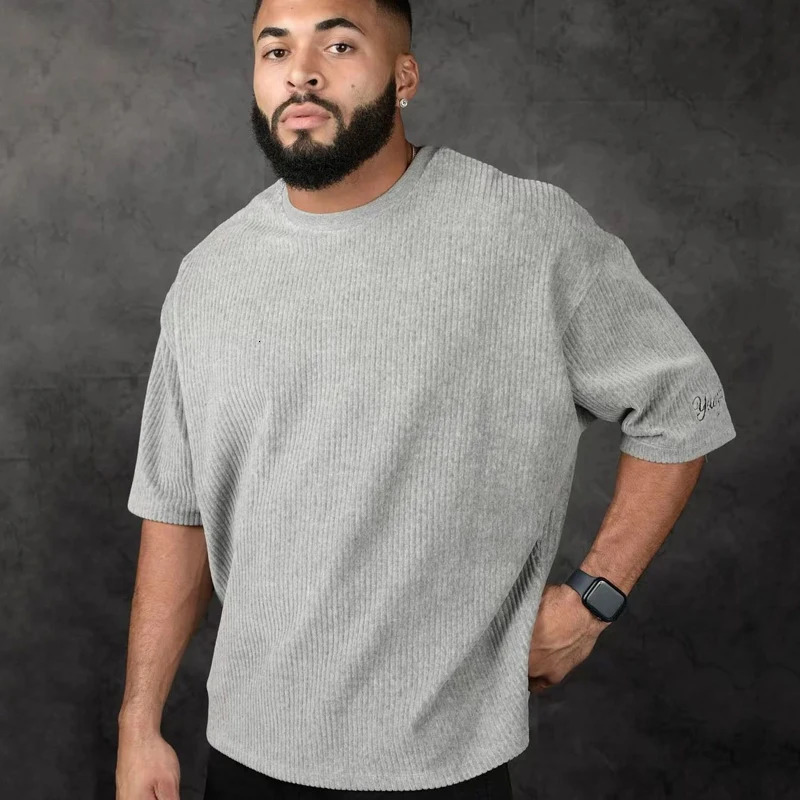 Short sleeved mens streetwear T-shirt fashionable casual loose zipper simple and handsome round neck spring and summer mens clothing 250402