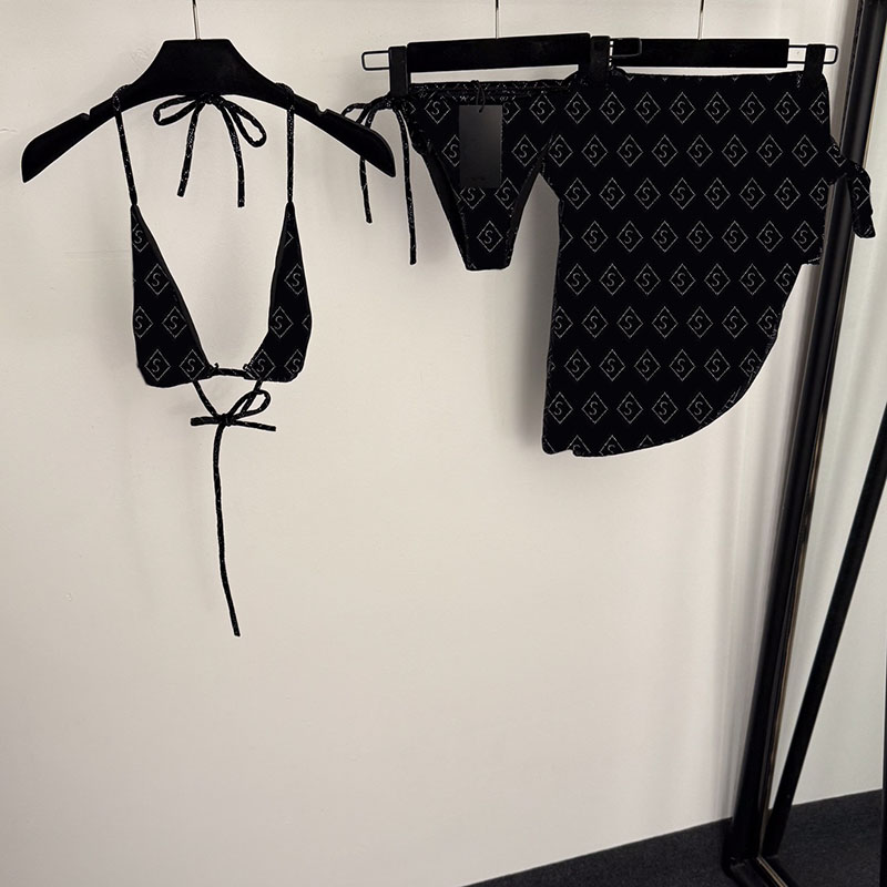 Designer Letters Checked Bikini Set Women Sexy Halter Bra Briefs Swim Suit With Skirt Luxury Black Shiny Split Swimwear
