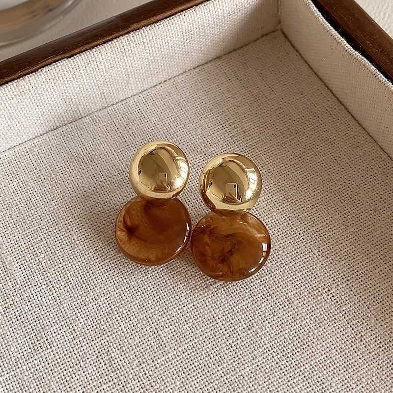 2025 New Amber Color Oval Dangle Earrings for Women Random Stripe Gold Color Metal Top Drop Earrings Unusual Earrings brincos C251103