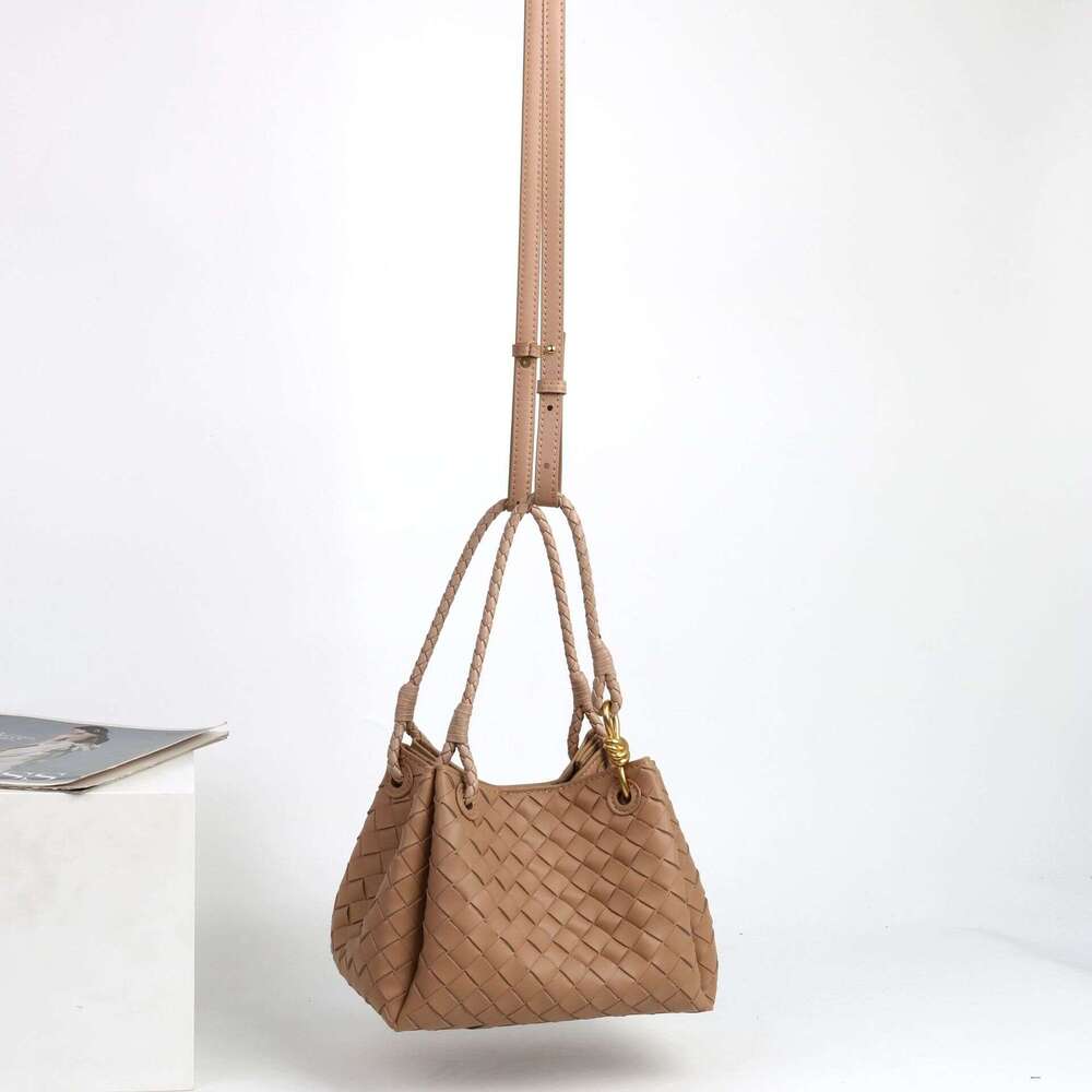 Luxury Bags Designer's New Metal Cord Woven Leather Shoulder Bag Large Capacity Handbag
