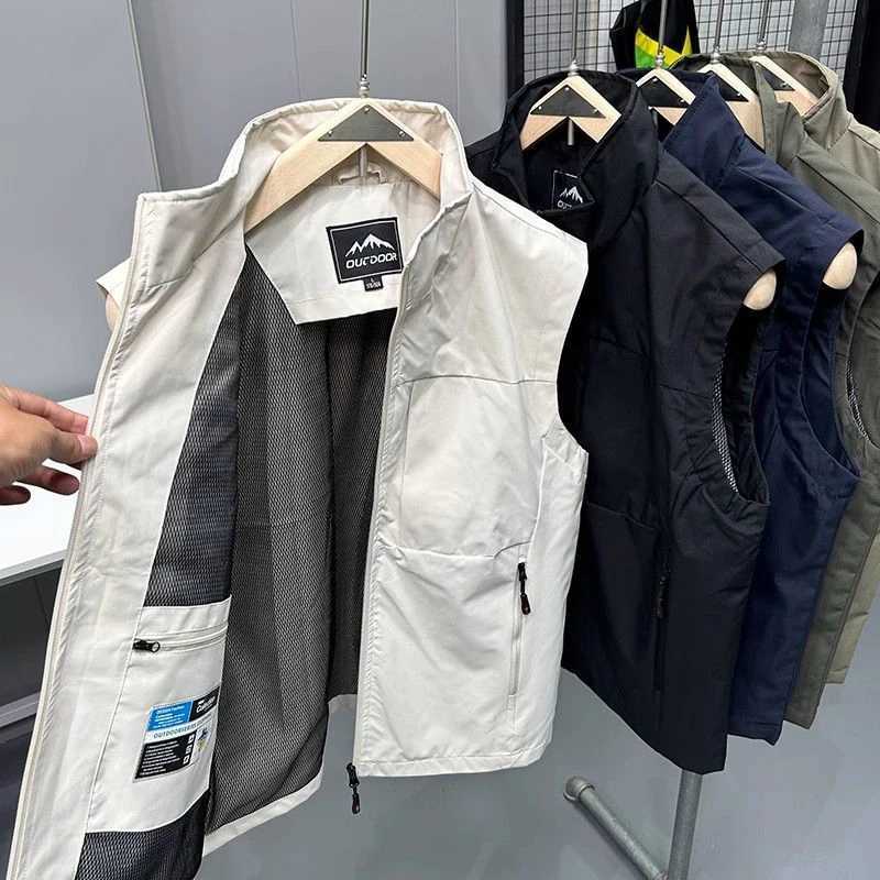 Men Outdoor Leisure Breathable Sleeveless Vest Men Solid Fishing Photography Waistcoat Tactical Casual High-Quality Vests Male X250403
