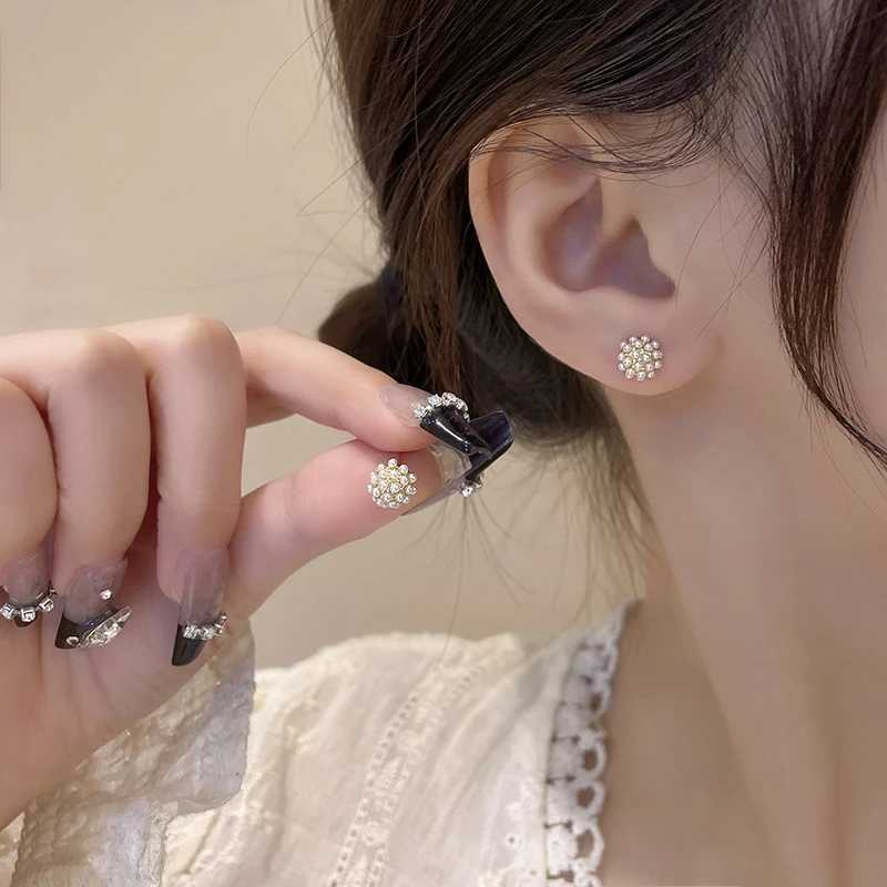 White Flower Pearl Earrings For Women Simple Small Korean Stud Earrings Zinc Alloy Cute Brincos Wedding Party Fashion Jewelry C251103