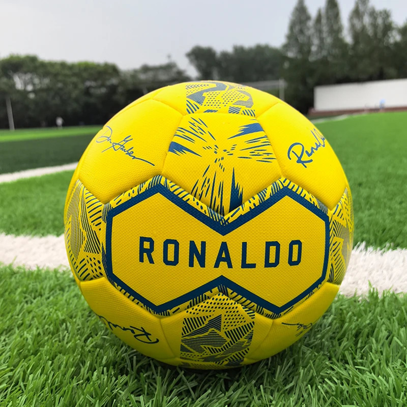 Official Soccer Ball Size 4 White Professional Match Training Boys And Men Football Size 5 Adult Seamless Bonded ftbol 251103