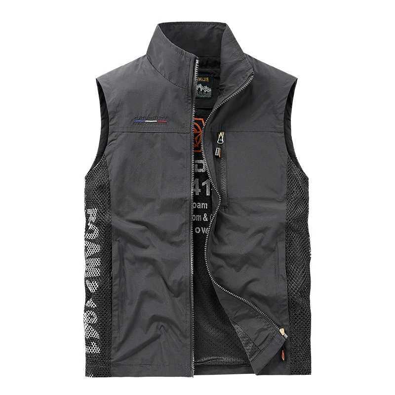 Summer Mens Work Vest Leisure outdoor Men Breathable Mesh Sports Waistcoat Man Photography Fishing Sleeveless Jackets Clothing X250403