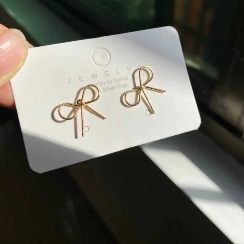 Personality Minimalism Hollow Bowknot Gold Color Line Smooth Drop Earrings for Women Geometry Hyperbole Fashion Party Jewelry C251103