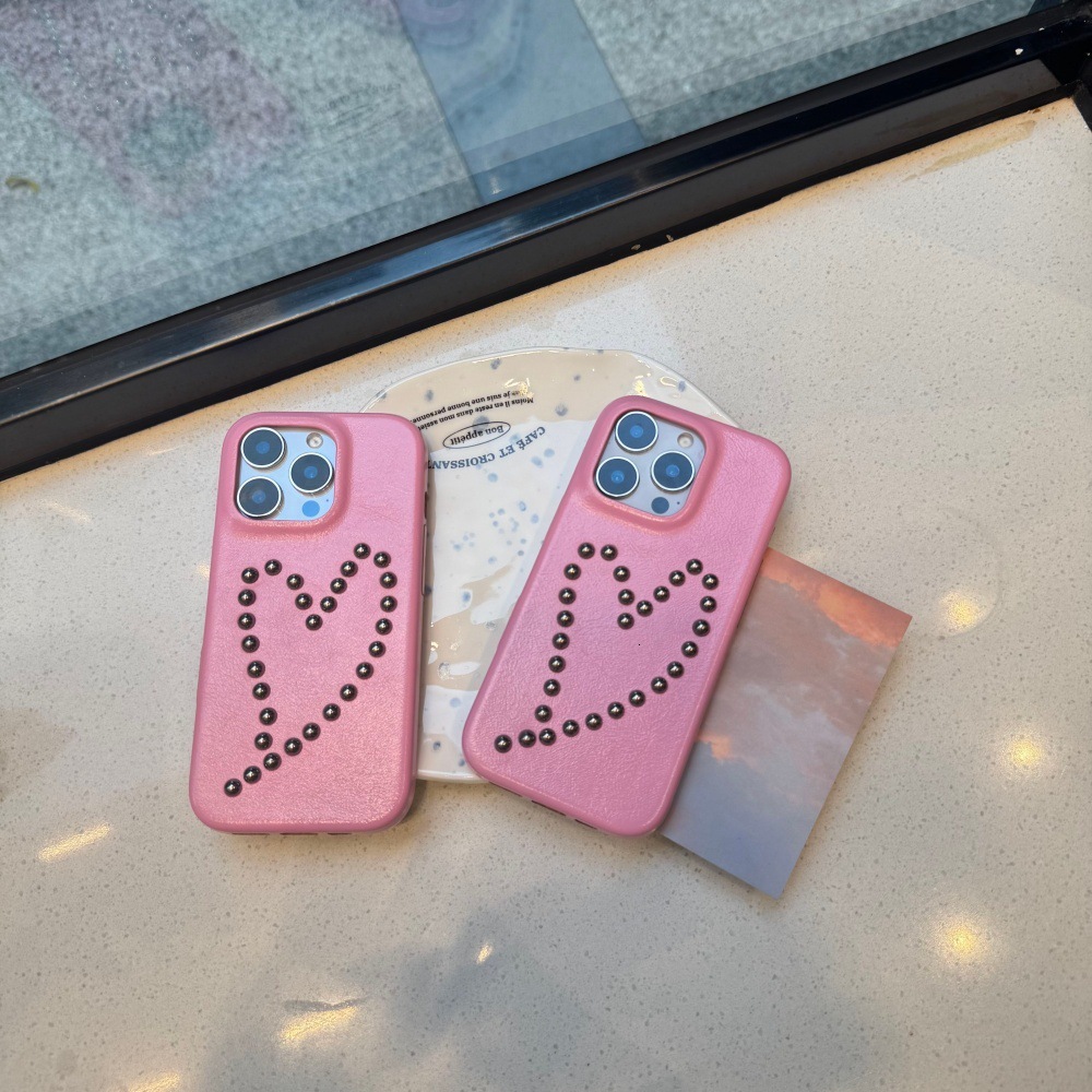 Rivet Heart Phone Case Suitable for iPhone 17/16 Pro Max Fashionable iPhone 15/14 Pro Simple Shockproof