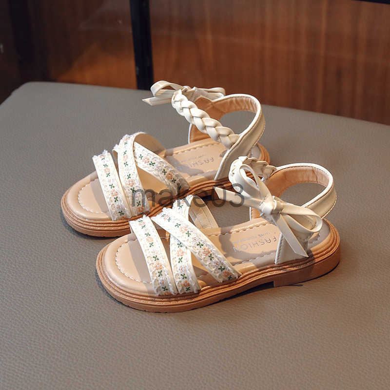 Girls Sandals 2025 Summer New Childrens Shoes Princess Shoes Korean Version Butterfly Knot Cowhide Flat Bottom Childrens Beach Shoes J250403